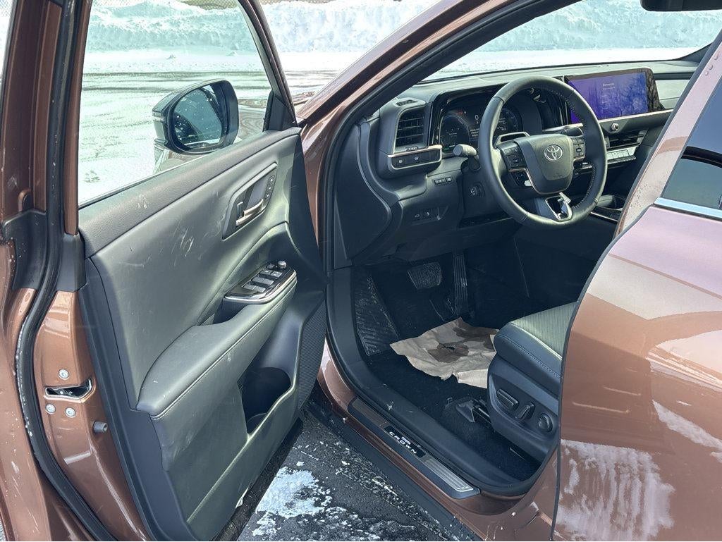 2026 Toyota Toyota Crown Platinum