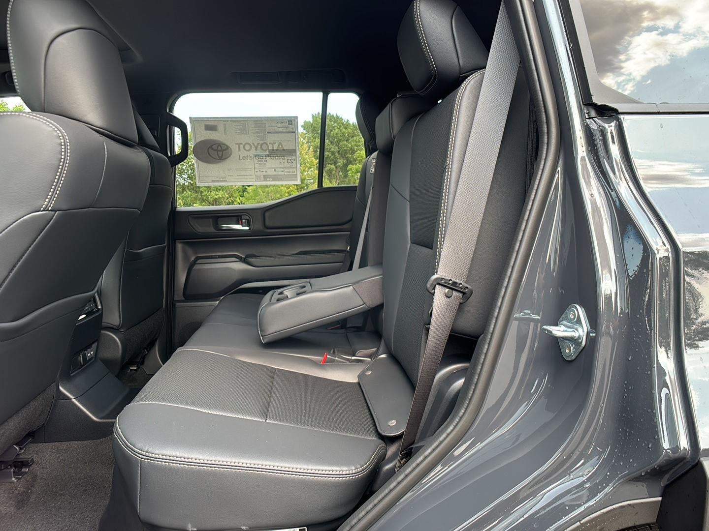 2027 Toyota Land Cruiser Base