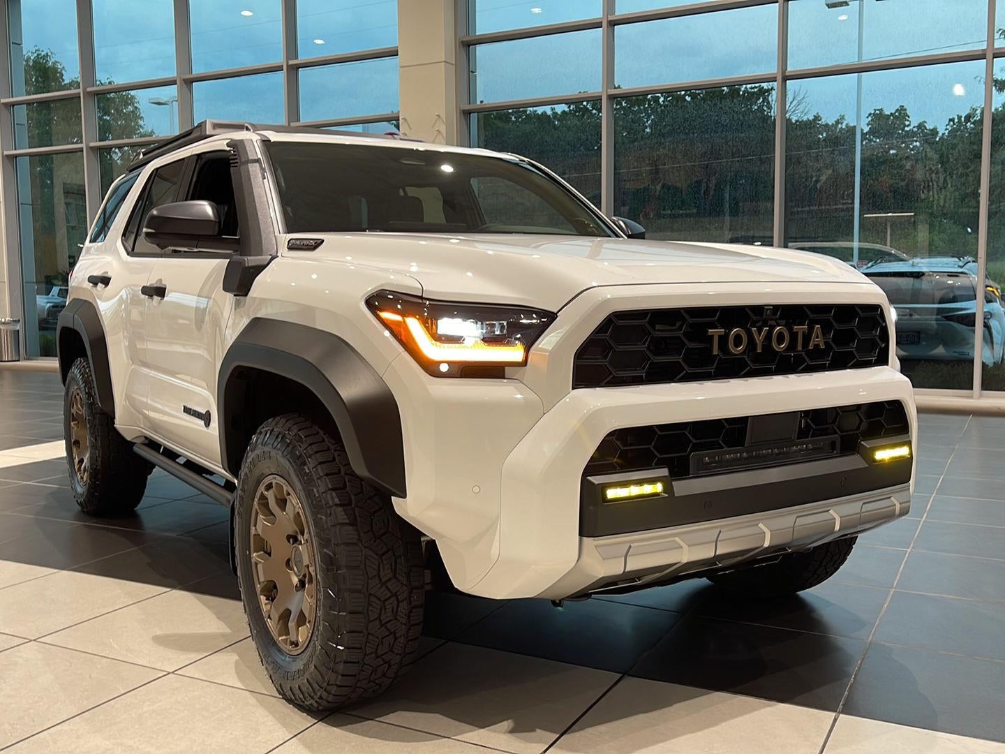 2026 Toyota 4Runner i-FORCE MAX 4Runner Trailhunter