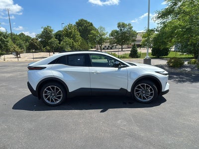 2026 Toyota C-HR XSE