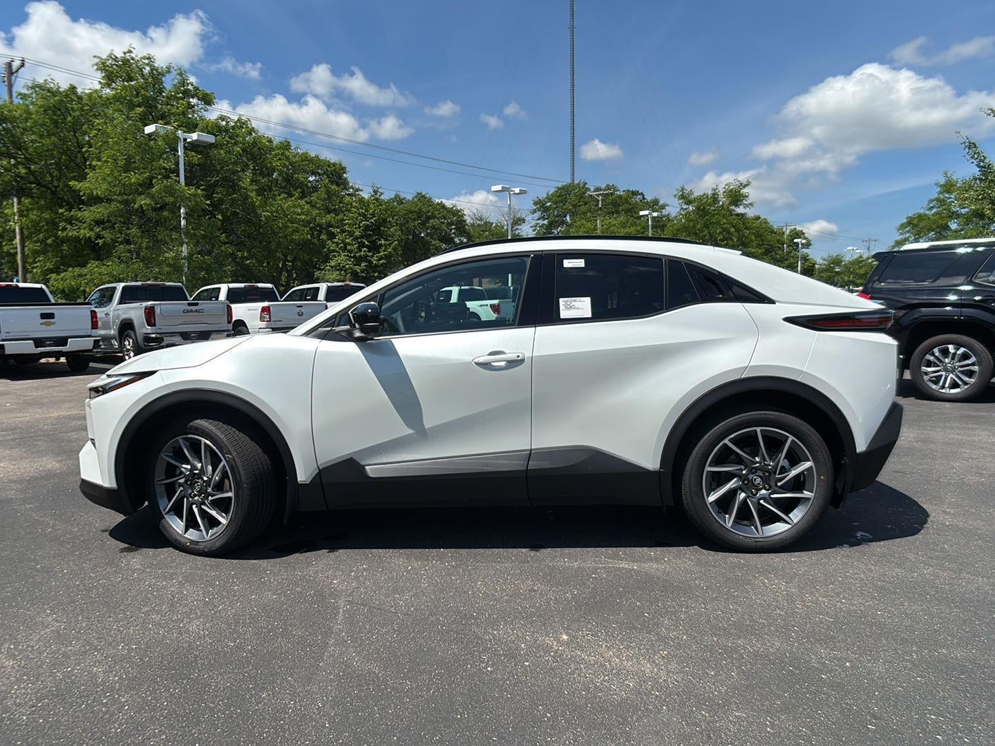 2026 Toyota C-HR XSE