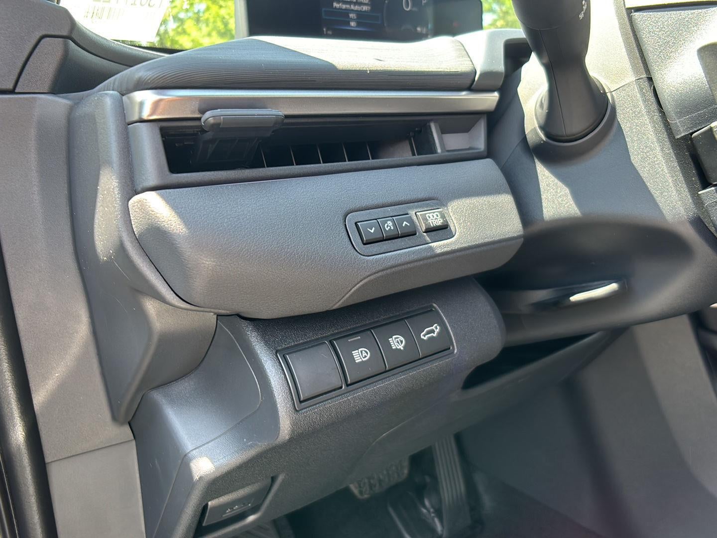 2026 Toyota C-HR XSE